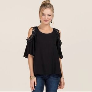 CROCHET COLD SHOULDER LINEN TOP